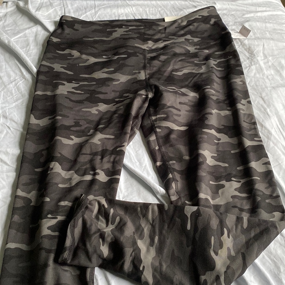 NWT - Maurice’s Camo Legging